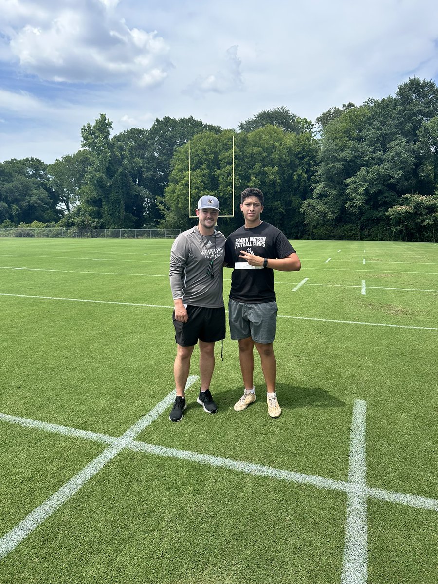 apd_qb12's tweet photo. Had a great time at @Wofford_FB this morning. Got to compete and display my skills to the coaches. Got to learn from Coach @Crocker_5 throughout the camp as well.

#GODsPlan 

@nateharris79 @REFINEDFB @Spartanburg_FB @DaRow_WRU 
@PrepRedzoneSC https://t.co/NngbGkmgYX
