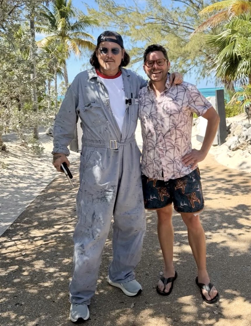 Depphead4ever_'s tweet photo. NEW pics of Johnny on island time in the Bahamas! So good to see him relaxing before the HV tour begins. 😎🏝️
#JohnnyDepp 

Thanks to tiger_ranch on IG for sharing. 🤗 https://t.co/WVxCg7NI6C
