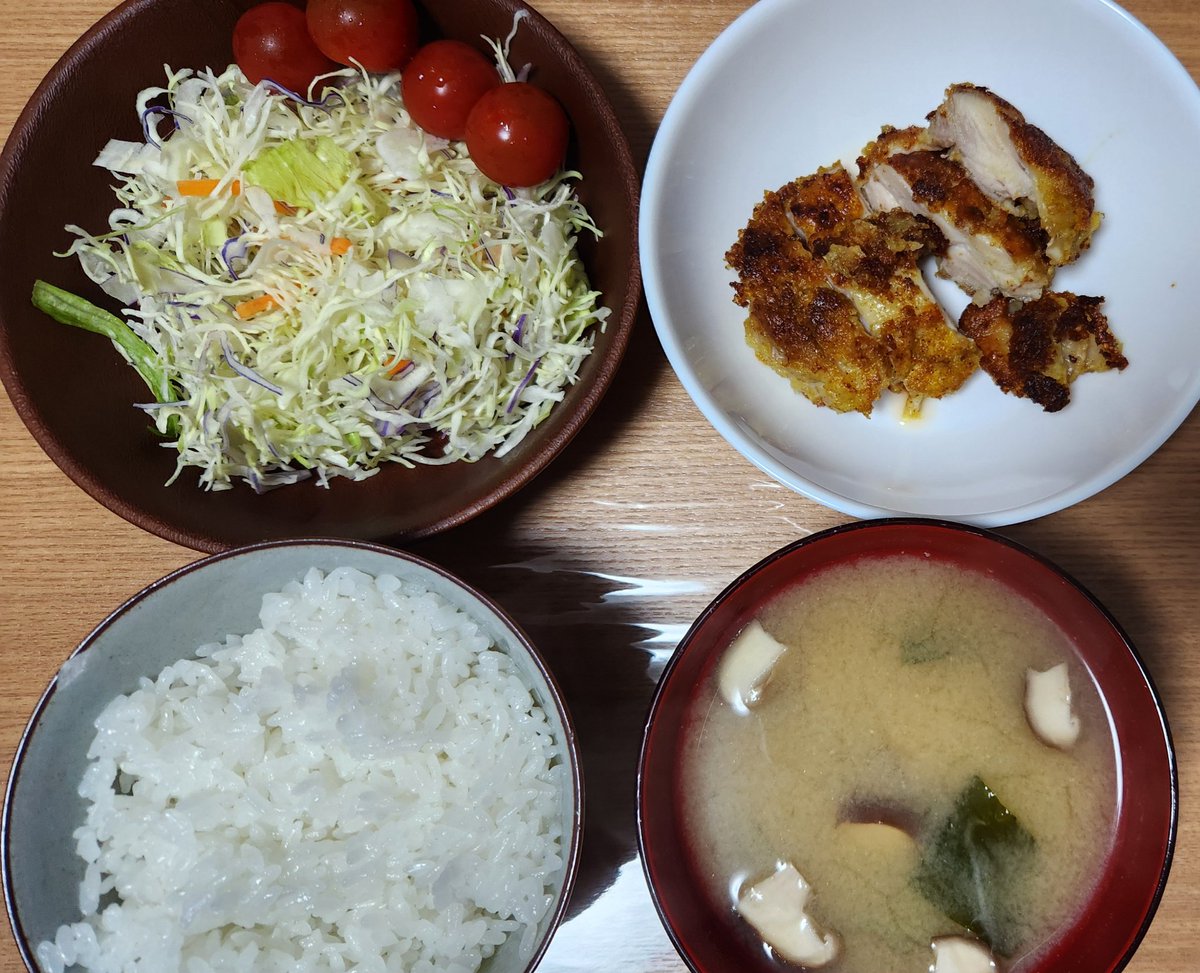 __f_laylax_7__'s tweet photo. ①ポロネーゼ　砂糖なし
https://t.co/GTzngCMwkN
②鶏ももカレーパン粉焼き
https://t.co/ox1SGGU9Ih
③鶏ももほりにし
④青椒肉絲 https://t.co/Ywe8ofUVco