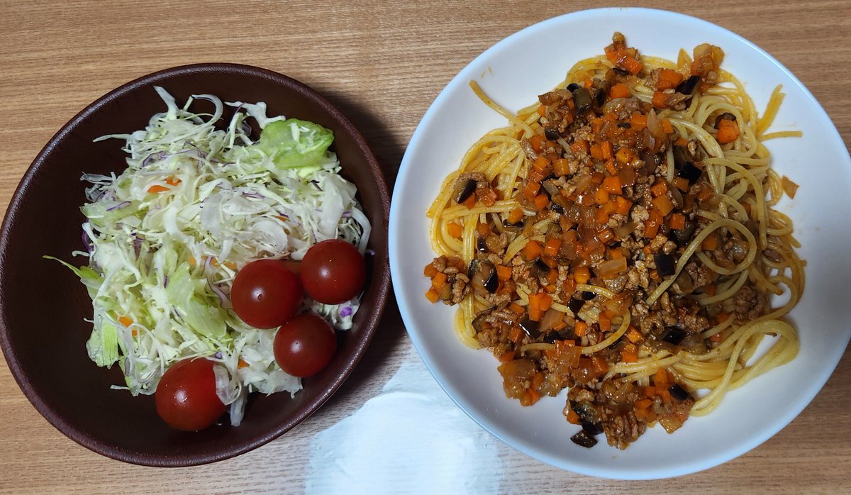 __f_laylax_7__'s tweet photo. ①ポロネーゼ　砂糖なし
https://t.co/GTzngCMwkN
②鶏ももカレーパン粉焼き
https://t.co/ox1SGGU9Ih
③鶏ももほりにし
④青椒肉絲 https://t.co/Ywe8ofUVco