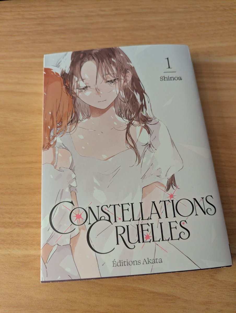 Ravenclapp's tweet photo. Allez on procrastine encore le mémoire 🤓 c'est parti pour constellations cruelles https://t.co/qylINoEzea