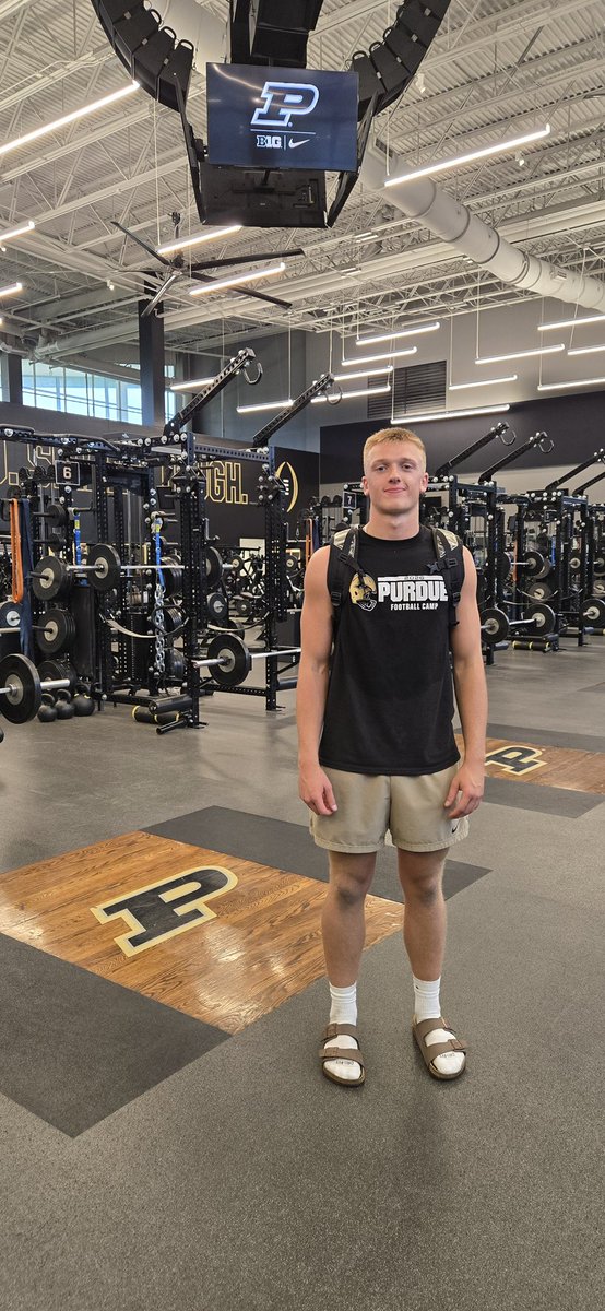 MaxWidner13's tweet photo. Last camp of the weekend @BoilerFootball and it was an amazing way to end it off. Got great work with @CoachHinshaw and @AAppleby12 as well as @owenrsmith11 who invited me down. Need to get back down ASAP to check out Ross-Ade stadium in the fall ! #BoilerUp
@cwilliams2209 @RVD_3 @A1DUDES 

@PeteMayberry @CoachCJCole @DavidWayneSpur2 @CoachWalsh_PU @sami_loggan @CoachTVJ @VanPoucke_ @JoeCarterFB @XGoldsmith_ @bradodom 
@Coach_Henson @Coach_Odom @AllenTrieu @sixstarfootball @ScoutTyGraham @JasonKillop @Bryan_Ault @QBHitList @Andrew_Ivins @MIexposure @MichFBFrenzy