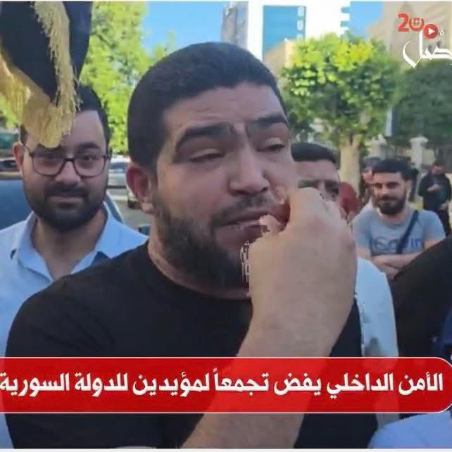 khalilmokhaimr's tweet photo. لو خيروني بين زوال الطغاة أو زوال العبيد لاخترت بلا تردد زوال العبيد؛ لأن العبيد يصنعون الطغاة ولا يبنون الأوطان.. https://t.co/Y47r9DvSg4