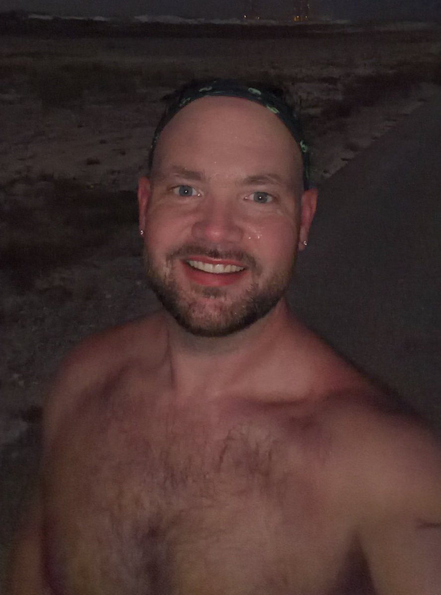 willnuun's tweet photo. sweaty after the party https://t.co/tpiN8AhTit