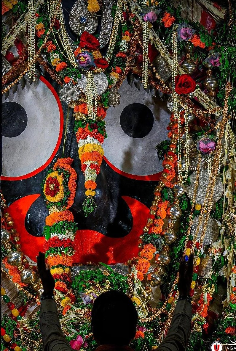 PracheeNanda's tweet photo. ତୋର ସବୁ ଲୀଳା ବୁଝିଲି,
.
.
ତେଣୁ ଆଉ ଜିଦି ନୁହେଁ, ତୋ ଲୀଳା କୁ ଗୁରୁତ୍ୱ ଦେଲି ✍️
#ହେ_ନାଥ 🙏 https://t.co/ye7xBPbpDz