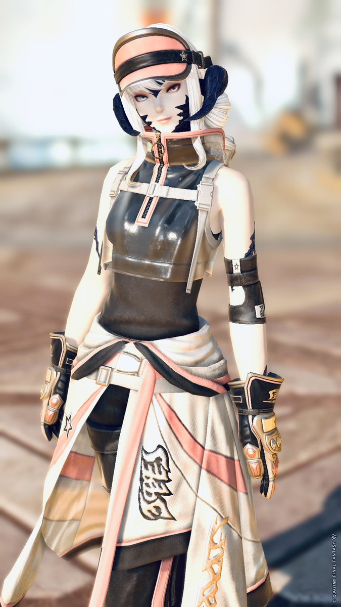 ri_grbl's tweet photo. FLの報酬チェストもらった！染色したら良い感じ🙃

#おはウラ　#アウラ　#FF14 https://t.co/Z8dX6FnABZ