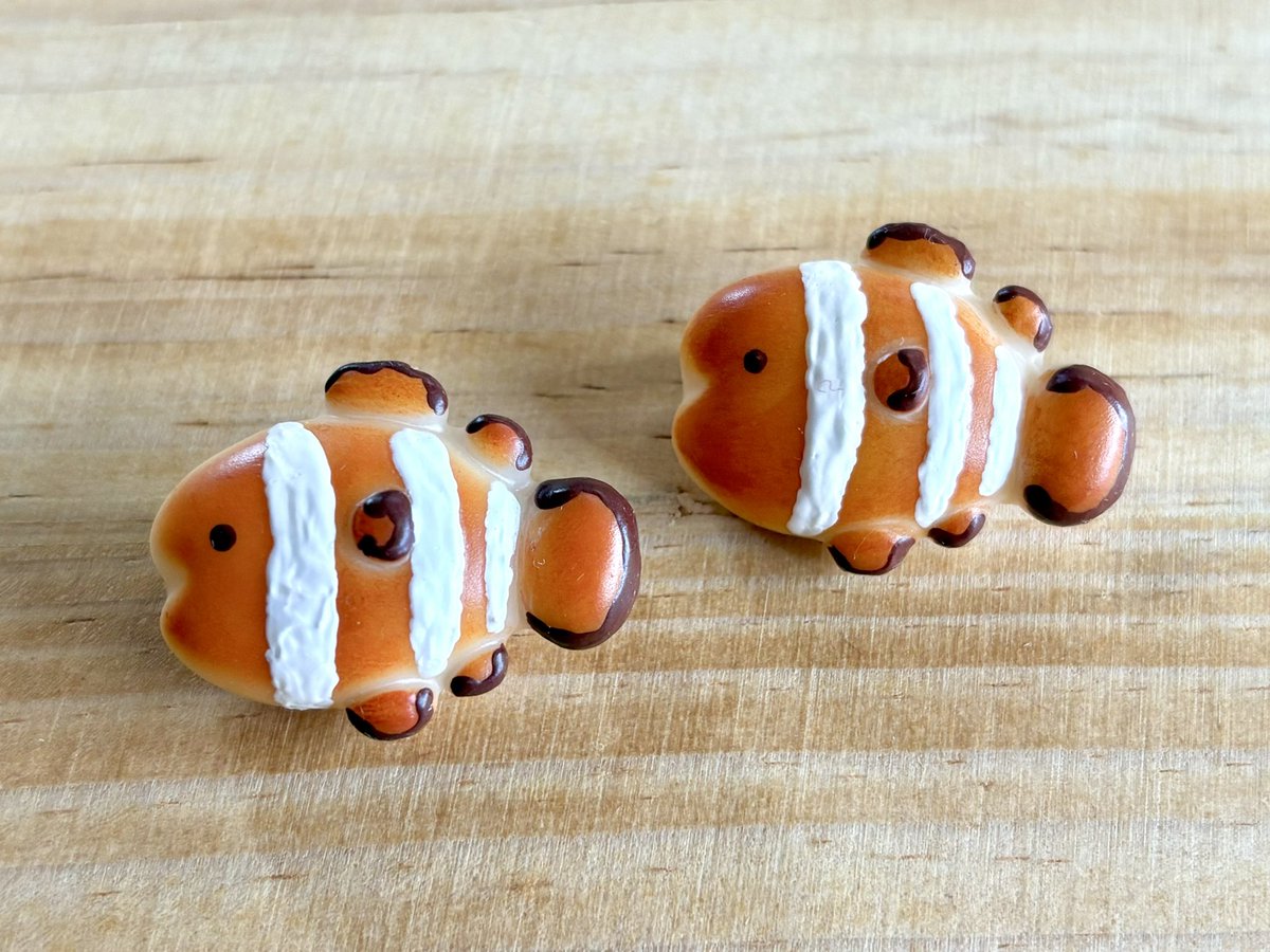 PetitBo333's tweet photo. #クリエイターリンクデー
#365DIYtheme

粘土でパンのアクセサリーを作っています🍞

⭐︎イベント⭐︎
#星海旅行展 7/25-7/26
仙台駅前EBeanS 4階特設会場

⭐︎委託先⭐︎
hug♡house様 @UiceIce

🛒minne
https://t.co/W57vUOGLyM https://t.co/9XC3IWPrtB