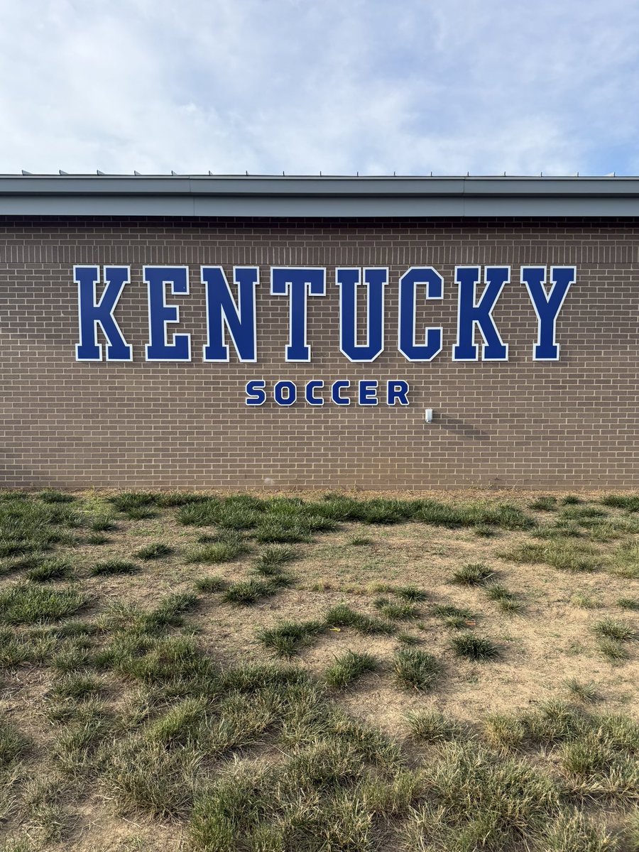RyanFratangelo's tweet photo. Quick stop at the University of Kentucky @UKWomensSoccer facilities while in Kentucky. Great facilities and beautiful campus. 

@SolarSoccerClub @Solar10ECNL @PrepSoccerTX @PrepSoccer @TopDrawerSoccer @TheSoccerWire https://t.co/qbKpxiw8Lr