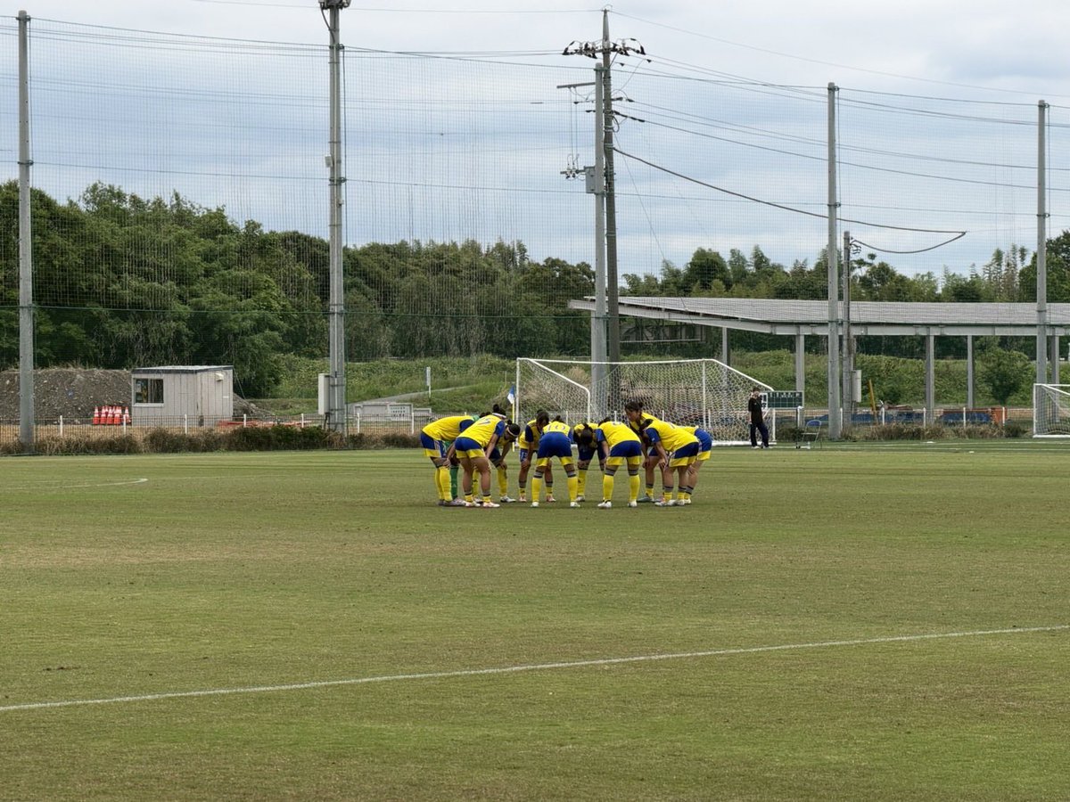 KashimagkuenLS's tweet photo. 🗓️2026年6月6日
🏟️コーエィtonan前橋フットボールセンター
🆚十文字高等学校女子サッカー部

前半0-5
後半1-2

total1-7

6月6日は関東高等学校女子サッカー大会がありました。前半の最初から失点が続きチームとしてとても苦しい試合になりました。しかし前半の途中や後半の途中ではいい流れを作ることができ、点に繋げることができました。今回のインターハイは悔しい結果で終わってしまいましたが、選手権でいい結果を残せるように練習から意識を上げて頑張りましょう。

対戦して頂いた十文字高等学校女子サッカー部の保護者の皆様、関係者の皆様、本当にありがとうございました。

#鹿島学園高等学校
#まずは自分に常勝であれ
#謙虚に貪欲に最後まで
#積み重ね