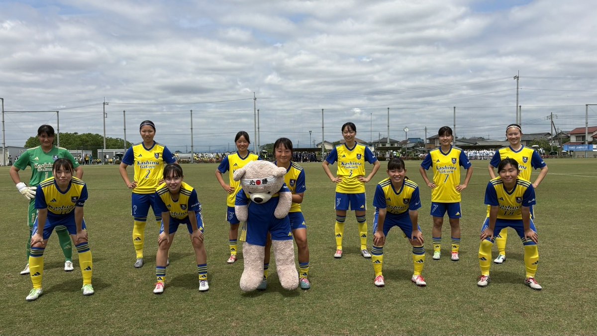 KashimagkuenLS's tweet photo. 🗓️2026年6月6日
🏟️コーエィtonan前橋フットボールセンター
🆚十文字高等学校女子サッカー部

前半0-5
後半1-2

total1-7

6月6日は関東高等学校女子サッカー大会がありました。前半の最初から失点が続きチームとしてとても苦しい試合になりました。しかし前半の途中や後半の途中ではいい流れを作ることができ、点に繋げることができました。今回のインターハイは悔しい結果で終わってしまいましたが、選手権でいい結果を残せるように練習から意識を上げて頑張りましょう。

対戦して頂いた十文字高等学校女子サッカー部の保護者の皆様、関係者の皆様、本当にありがとうございました。

#鹿島学園高等学校
#まずは自分に常勝であれ
#謙虚に貪欲に最後まで
#積み重ね