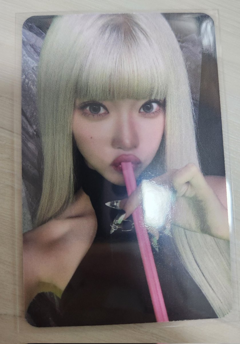 로이 tweet media