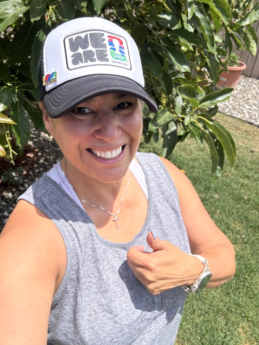 LorenaRubio123's tweet photo. Late post. Saturday - 2.5 walking workout while watching a not so friendly 😬⚽️ 🇺🇸vs 🇩🇪 Hope all is having a great weekend!☀️ #FitLeaders #BoycottAverage #LiveBetterLeadBetter @zjgalvan @GracianRefugio @PrincipalRoRod @DrRenaeBryant @ValChavez2018 @CoachGoodman @Senor936 https://t.co/nHCTl7iGQs