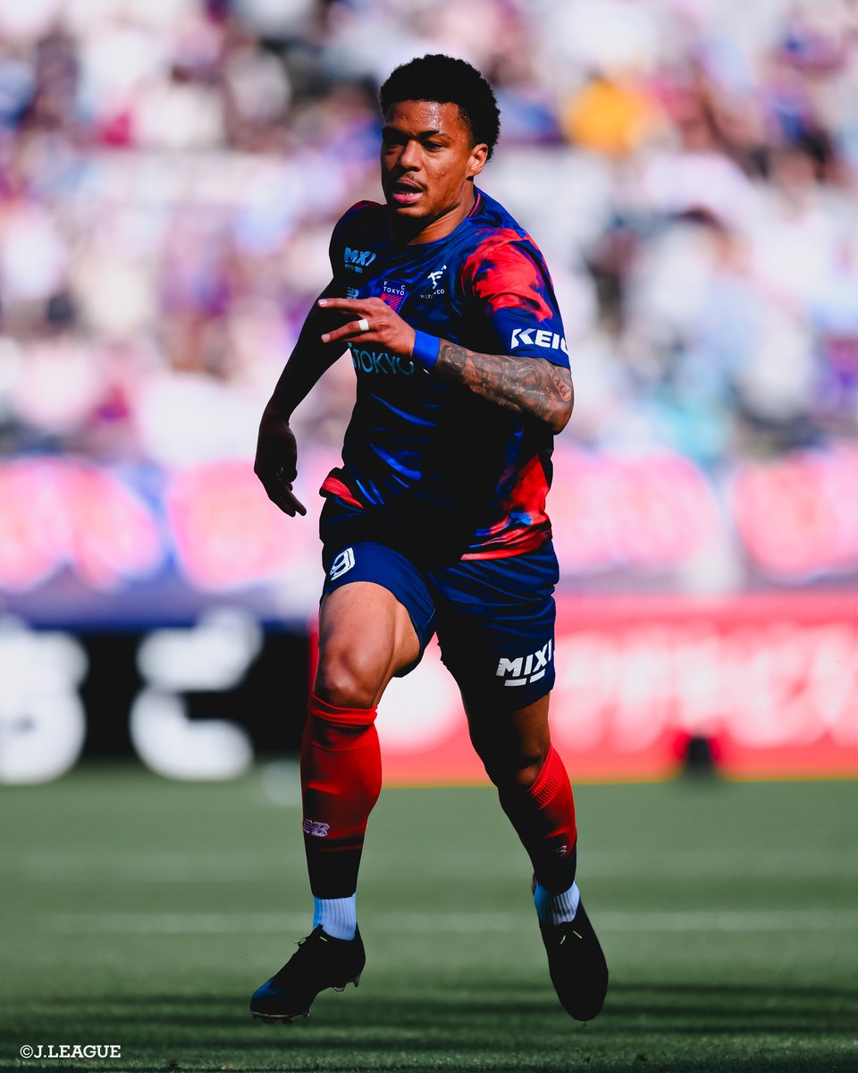 J_League's tweet photo. 🎂 HAPPY BIRTHDAY 🎂

本日6月8日は
FC東京
マルセロ ヒアン 選手の24歳の誕生日です👏

ヒアン選手、
おめでとうございます🎊

@fctokyoofficial https://t.co/oe1ggcjYkz