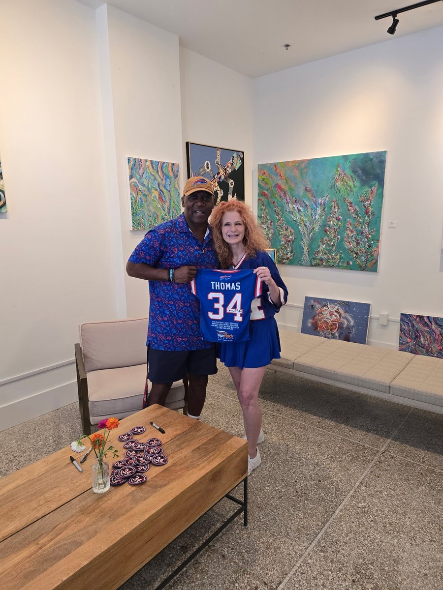 antjen2972's tweet photo. Got to meet #buffalobills legend #hof  #34 @thurmanthomas @pthomas3434 today at a jersey signing.  Got this great #34 patch too! Even cooler, you can scan it with your phone, and it brings up exclusive Thurm content and videos. Wild stuff!!

#GoBills #BillsMafia #buffalobills https://t.co/6e4alRI6Cd