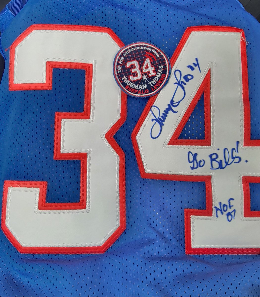 antjen2972's tweet photo. Got to meet #buffalobills legend #hof  #34 @thurmanthomas @pthomas3434 today at a jersey signing.  Got this great #34 patch too! Even cooler, you can scan it with your phone, and it brings up exclusive Thurm content and videos. Wild stuff!!

#GoBills #BillsMafia #buffalobills https://t.co/6e4alRI6Cd