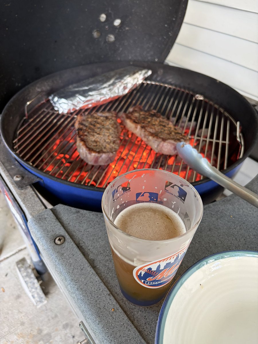 thomasjayklein's tweet photo. #ChiilinNGrillin https://t.co/aK0zKJJGMU