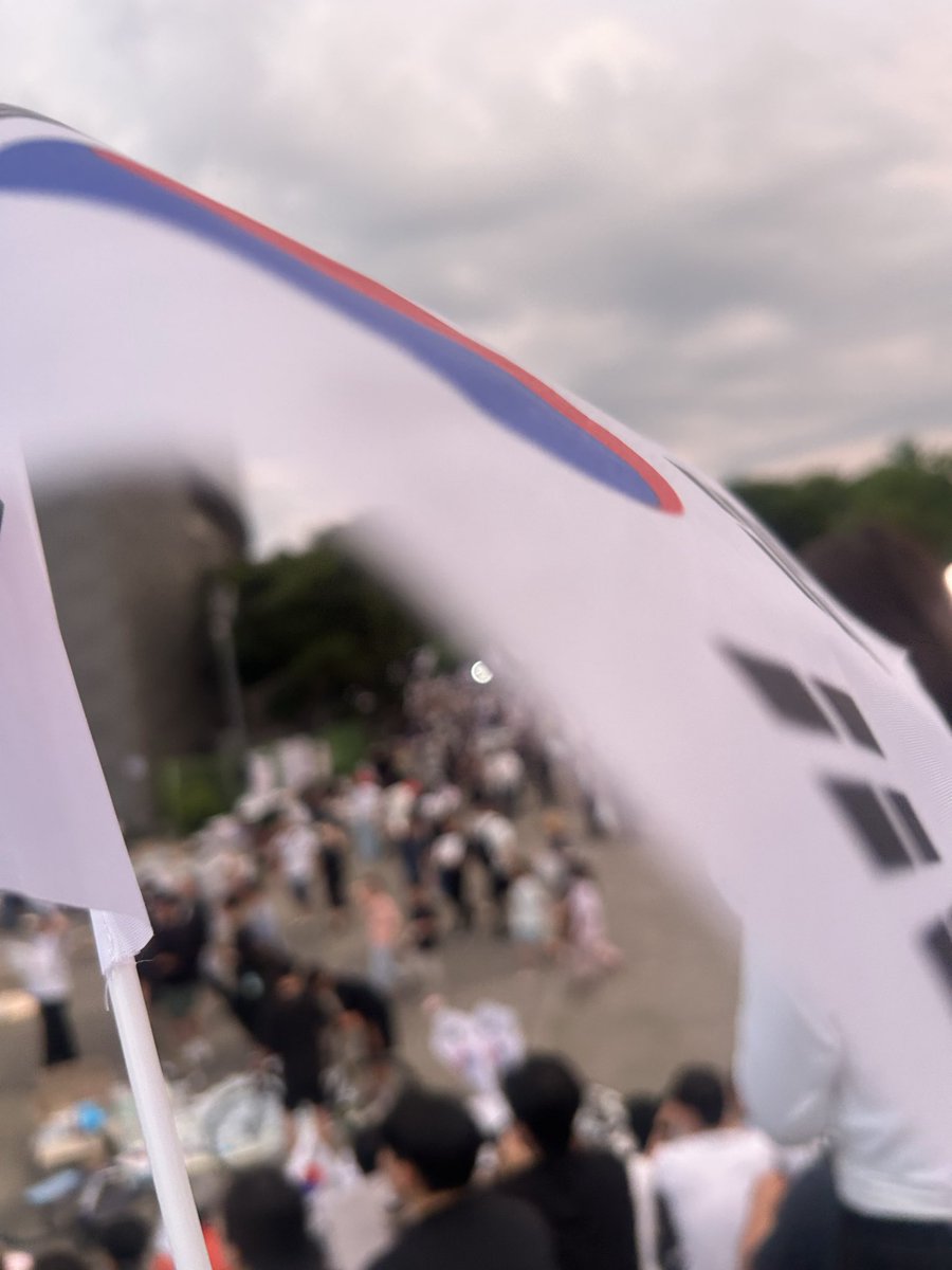 zzkqq's tweet photo. 이틀연속 다녀왔음 https://t.co/KeAZ6Uajmp