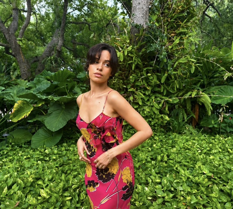 CamilaCabelloBR's tweet photo. Camila Cabello 💚 https://t.co/uvJE6Aax0e
