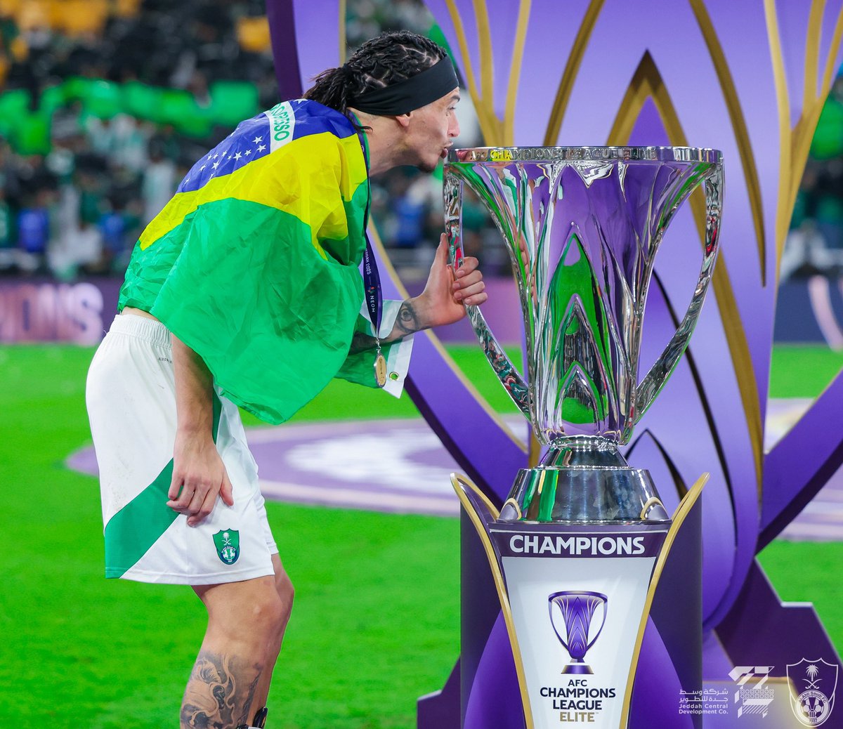 Baseem5577's tweet photo. @BrasilEdition 👑💚💚 https://t.co/djj1WSbTC0