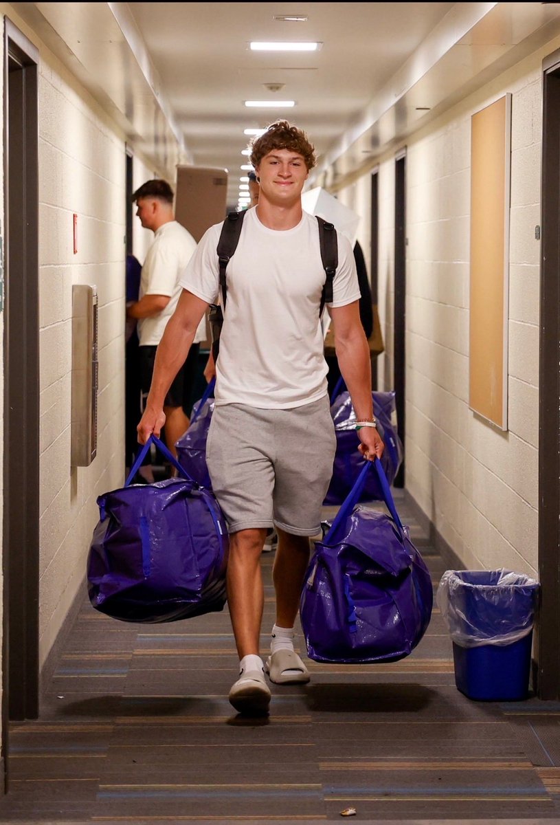 CoachMoyer_WHS's tweet photo. This guy has officially arrived in Athens.  Good luck to @kpage111 Enjoy the journey.  #GoSkins https://t.co/Veor7yAsaM