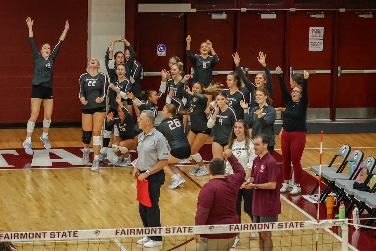 CoachHinkle's tweet photo. Counting down the days until I don’t know all the crazy things the MEC’s Best Bench does until I see photos after and to get back with this squad. https://t.co/4mlJikaGlZ