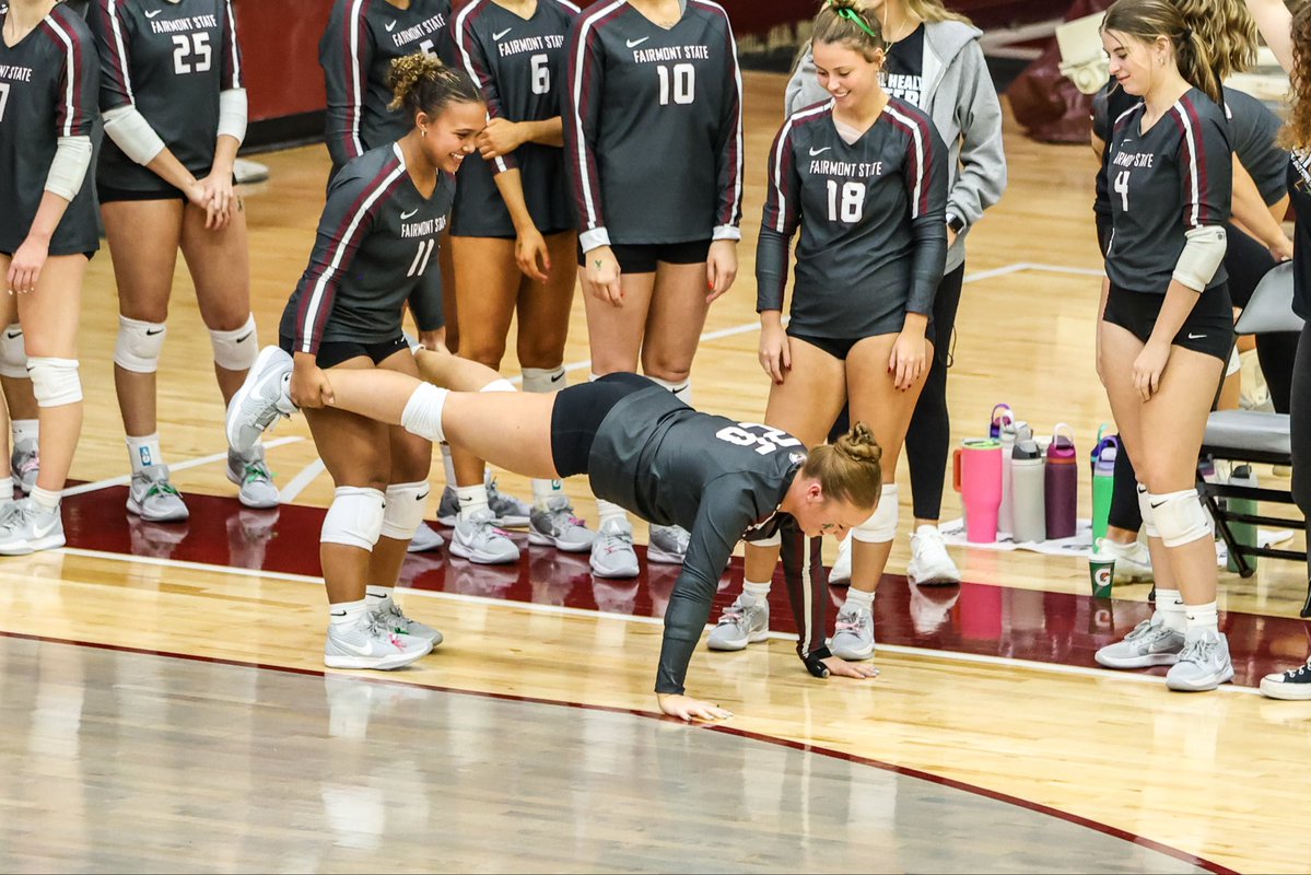 CoachHinkle's tweet photo. Counting down the days until I don’t know all the crazy things the MEC’s Best Bench does until I see photos after and to get back with this squad. https://t.co/4mlJikaGlZ