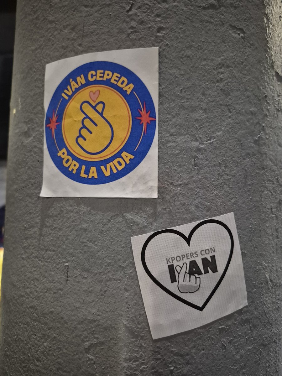 BoraHehee34112's tweet photo. @IvanCepedaCast gracias por devolvernos la fe en un buen país 💖🌸✨ #ConCepedaGanaColombia #MeLaJuegoPorLaVida https://t.co/LQhliHQRcU
