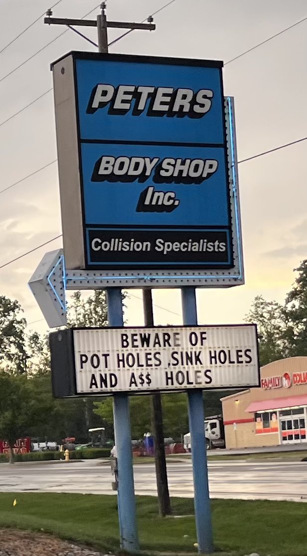 RickDinehart's tweet photo. @PolitiBunny This is awesome! I got a shout-out from a local business. I'm somebody now! Thousands of people look at this sign every day! This is the kind of spontaneous publicity that MAKES people. I'm in print! Things are going to start happening to me now. Thanks for the mention, guys! https://t.co/48LAznXZDQ