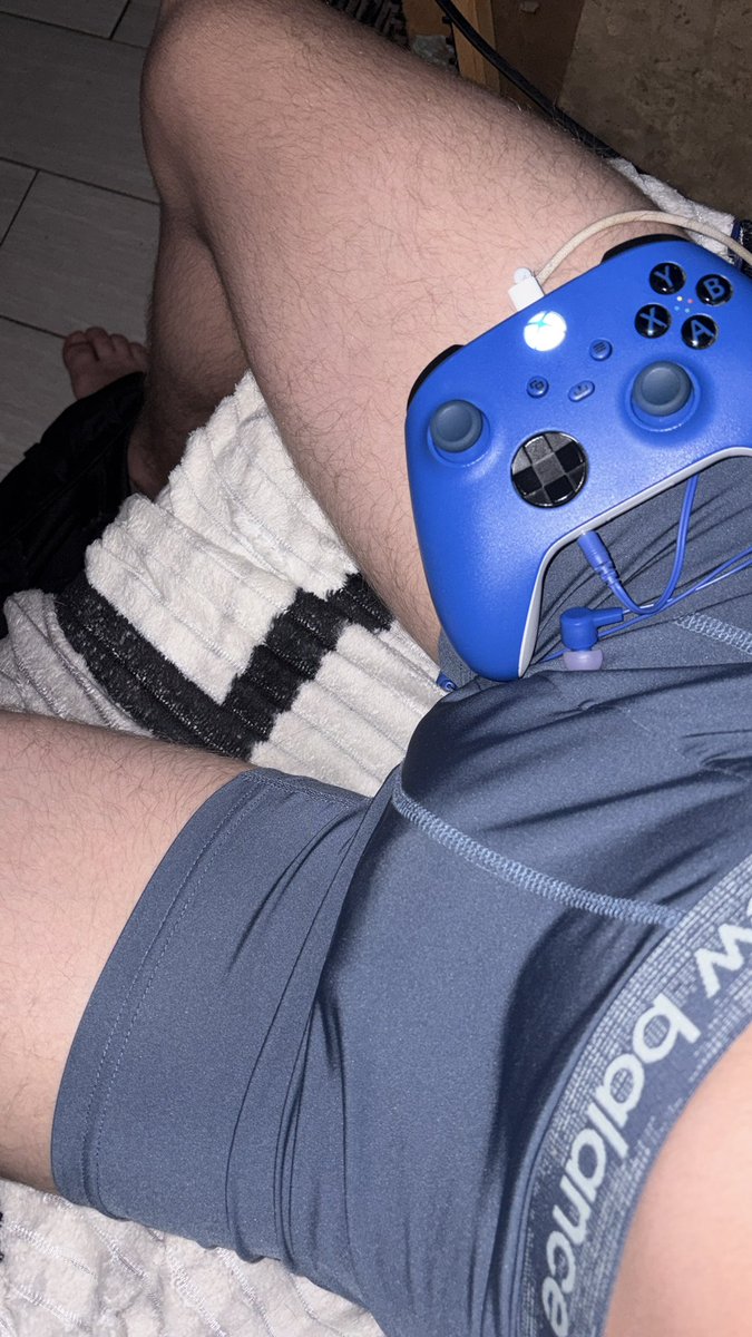 superFlyyye's tweet photo. Need a gaming bro 61 🔄 hmu bros https://t.co/86PzobPLF7