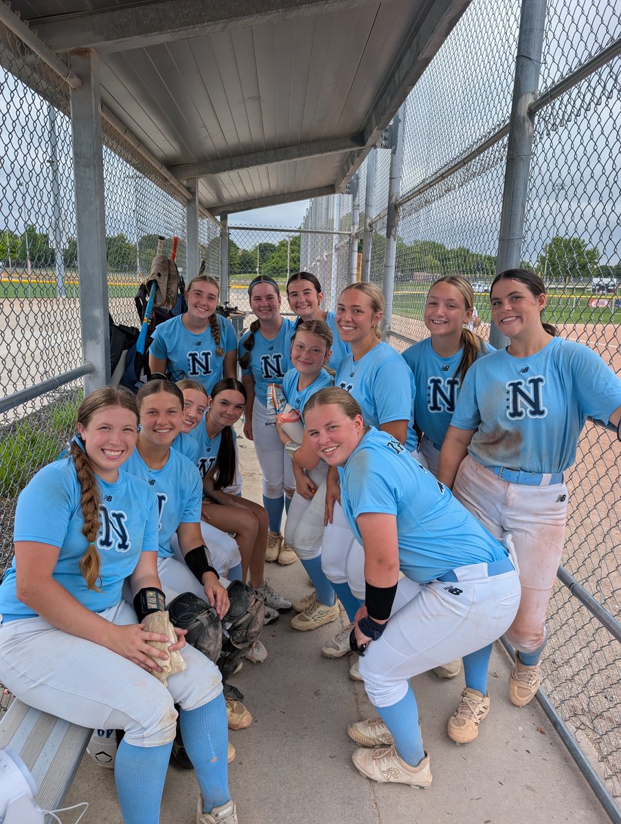 NeNational18U's tweet photo. 🌧️ Bracket play canceled, but a strong weekend of growth for our team at the Top Gun Heartland College Showcase! Finished pool play 2-1-1, highlighted by a come-from-behind victory with a walk-off win. https://t.co/5OiEMXoScC