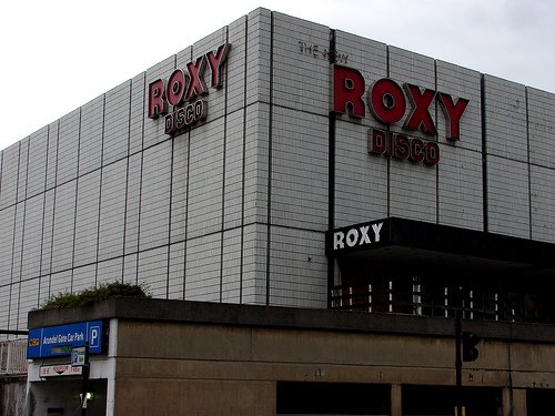 JDNOPICS's tweet photo. #OnThisDay 1987
New Order @ The Roxy, Sheffield

The Perfect Kiss, Paradise, Way of Life, Ceremony, All Day Long, Leave Me Alone, Touched by the Hand of God, Bizarre Love Triangle, Age of Consent, Face Up, Temptation, Do The Ostrich https://t.co/br4Ew0GrOG