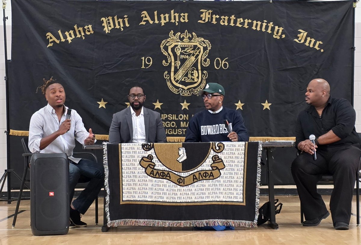 ADOSMD's tweet photo. ADOS Maryland attended the Men's Forum in Seat Pleasant, Maryland. Alpha Phi Alpha fraternity sponsored the event. The Topics: Food insecurity, Food swamps and how both affect Black men. 
Thank you for having us! https://t.co/wmRc4o7HGO