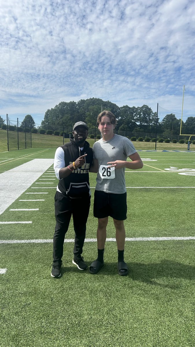 Lincoln_J45's tweet photo. Very grateful for the opportunity to compete at the wingate junior day showcase excited to keep working and gain more exposure @1BLancaster @FBCoachSeidel @KalebBaker90 @JMR_FBRecruits @Tcamp6011 @Coach_Neely @Coach_NHarris @CoachBFri29 https://t.co/3lX1jZ7Qq3
