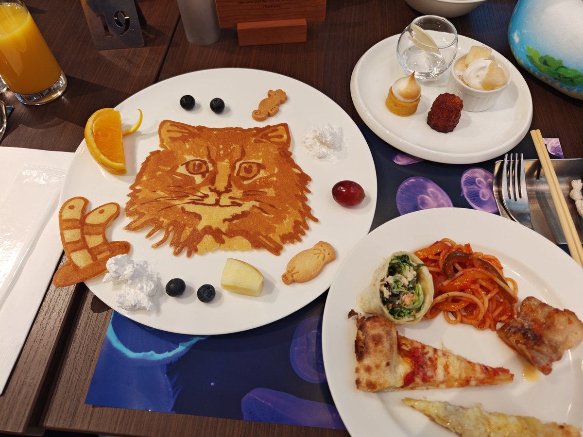Fuzzy_Snow's tweet photo. 写真見返してたら金土日ぜんぶパンケーキ食べてた🥞✨ https://t.co/sDtPkEK9Zc