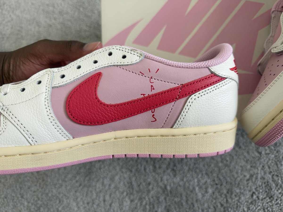 blvzingkicks's tweet photo. TRAVIS SCOTT x JORDAN 1 LOW “TROPICAL PINK”‼️ https://t.co/xTtQCy2E2e
