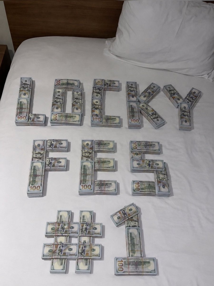 LOCKYwry's tweet photo. @billybobbyshow Dice mi cel que se la pelas tambien lo podemos hacer billy pñts 😒 https://t.co/bbQE5du56u