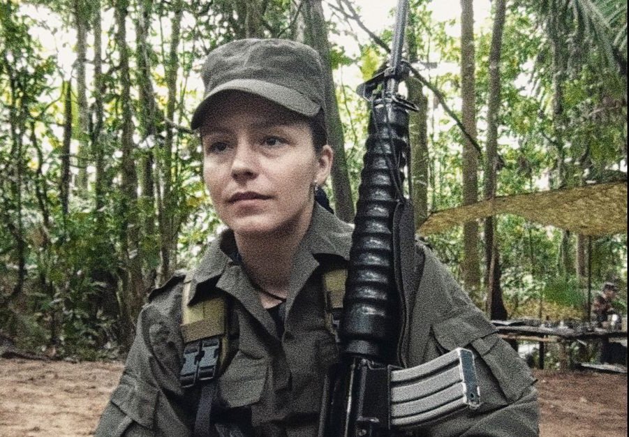 _FrancoMunevarM's tweet photo. 🔴Hablan de "barbarie" y si un Colombiano en Holanda asesina holandeses le dan cárcel y la holandesa Tanja Nijmeijer, conocida como alias Alexandra Nariño de las farc, asesinó colombianos por orden de Iván Márquez, le dieron Visa, trato de artista y total impunidad...
@omarbula https://t.co/nHxZOpyifS