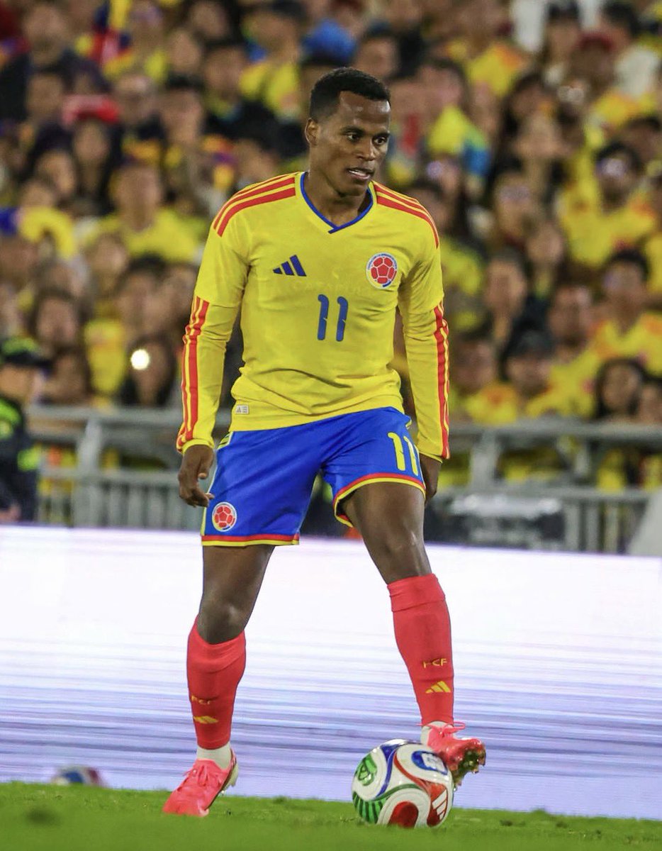 guilloarango's tweet photo. 🇨🇴 Jhon Arias, quinto gol en 38 partidos con la @FCFSeleccionCol. Le había anotado a Rumania 🇷🇴, USA 🇺🇸, Bolivia 🇧🇴 y Croacia 🇭🇷 https://t.co/HU3AUNhd9L
