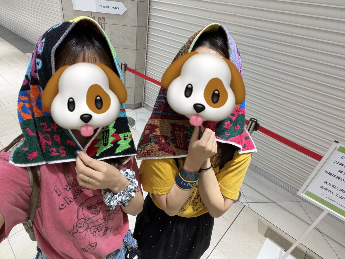 saaj_89ch's tweet photo. 有明2days本当に楽しかった🥰

ガチャの指輪も、
最後の最後で自引きできたのと、
優しい方(神様)が譲ってくださり、
おかげさまでコンプできました🥲❤️

ライブ中はもちろん、開場前に
フォロワーさんとお話ししたり
aikoのライブってそれ以上の
価値があるというかもう最高すぎた🌻

#LLP25 #aiko https://t.co/FARJawUtfB