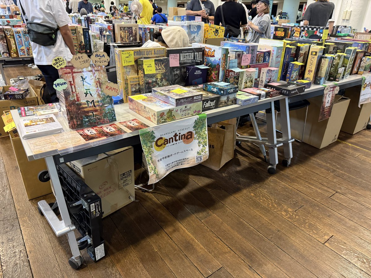 dying_dead's tweet photo. おはやうごぜぇます。
昨日はボドゲフリマで売り子をさせていただきました。
売り子経験は以前にもありましたが、自分が能動的に売る品を決めて臨んだのは初めてだったので、色々と勉強になりました。
そう言う気付きなんかも含めてすごく楽しい1日でした。
またやりたい。 https://t.co/Wxbhekxvit