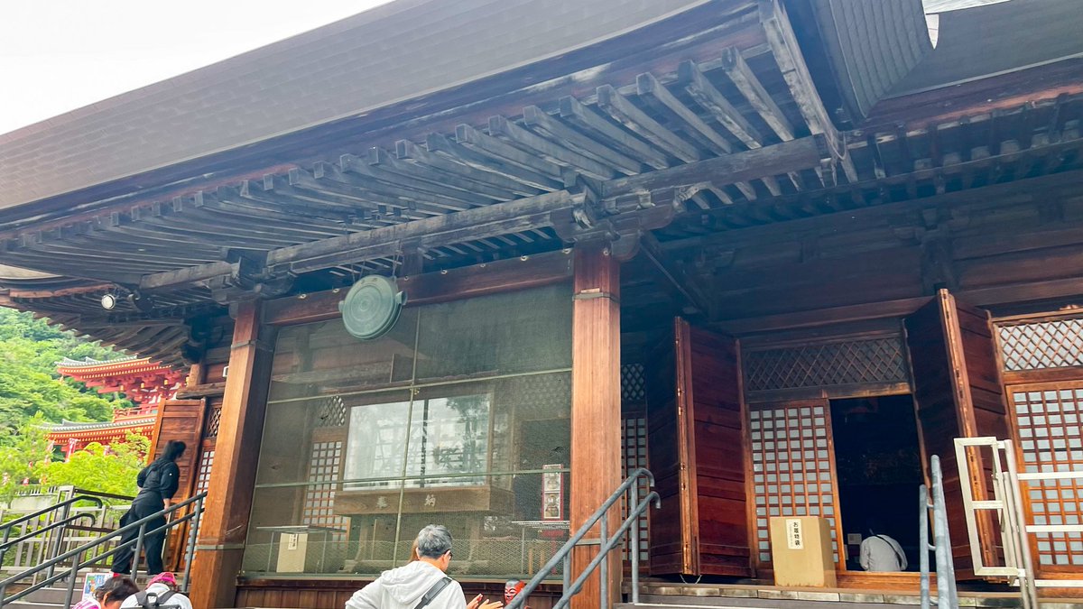 itou_sw's tweet photo. ここ数年大事なレース前にアクシデントが多すぎるので高幡不動尊にてお祓い。

また自転車乗りたくなってきたし多分この趣味はやめられないと思った。

骨折治ったらまた頑張ろう。紫陽花綺麗だったなー。これでもまだ満開ではないらしい。 https://t.co/KKmVgHqaYO