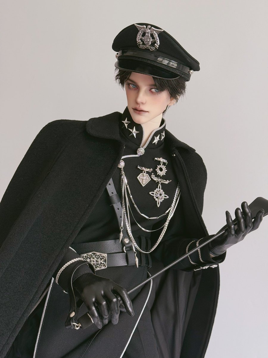 sfsakana's tweet photo. 1年ぶりにFelixが新しいメイクでお帰りです。 🖤

#bjd #rosettadoll https://t.co/7jHyiNumVI