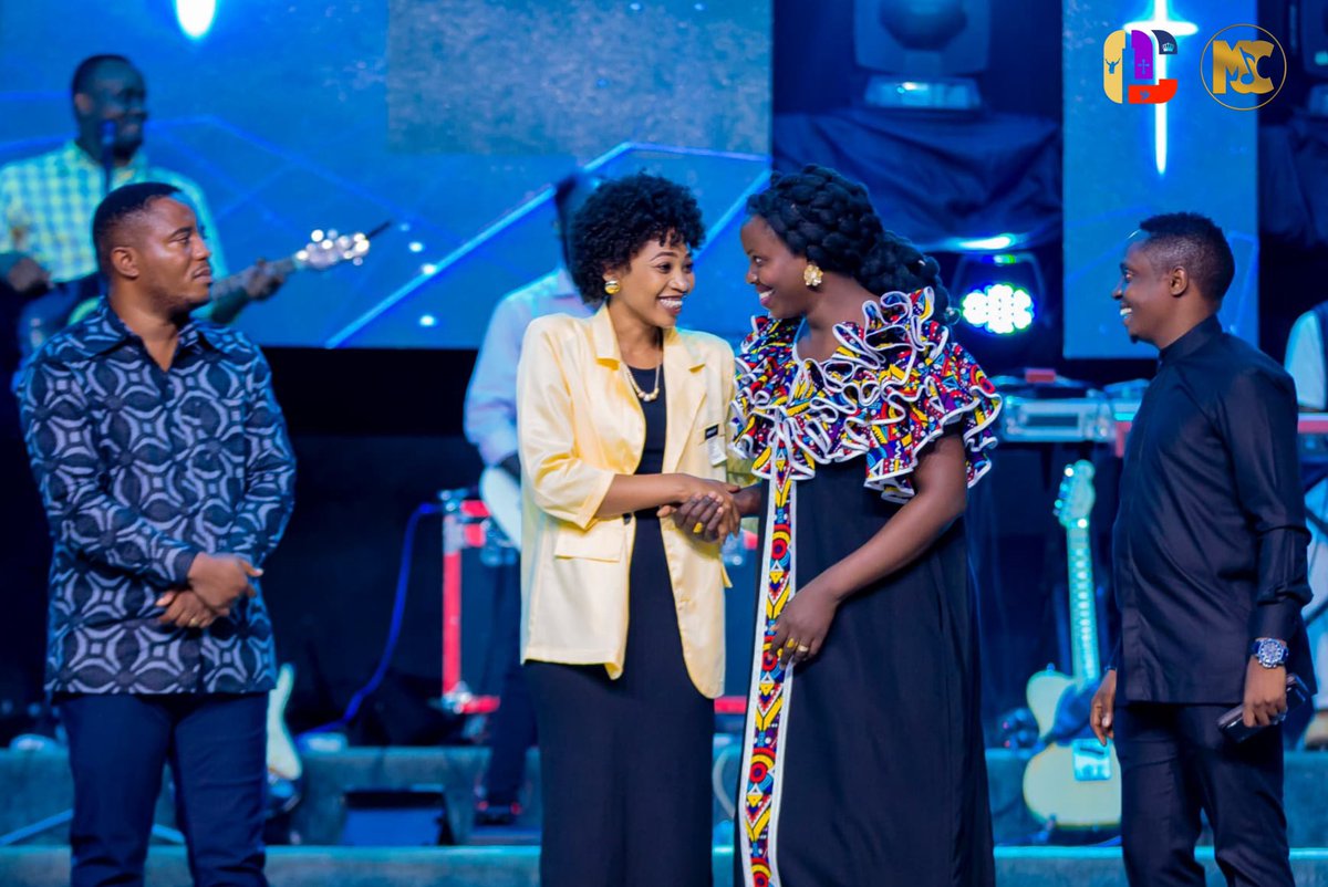 masezeranojc's tweet photo. WORSHIP LIKE NEVER BEFORE hamwe na #INGANJI_FESTIVAL 

MBEG’IJORO RIDASANZWE!!!
NTA RINDI ZINA RIVURWA, RIHIMBAZWA, RIDUKORANIJE ATARI IZINA RY’UMWAMI YESU. 

NI UBUNTU BW’UBU MANA 
WUMV’AMAHORO MENSHI CANE NCUTI YANJE 
#MASEZERANO
#IHIMBAZWE
#WAMCNY https://t.co/xr7rrLAgdG