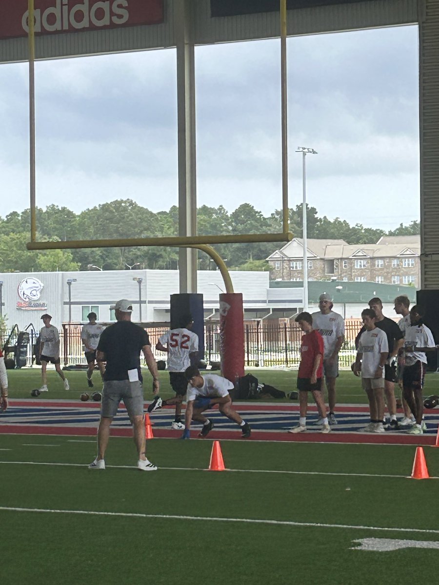e_tidwell24's tweet photo. Thank you Coach Major Applewhite for the invite to camp and my first offer!! @CoachAdamMann @AverageJoesSpo1 @Piedmontfball https://t.co/ShZvFgbTUp