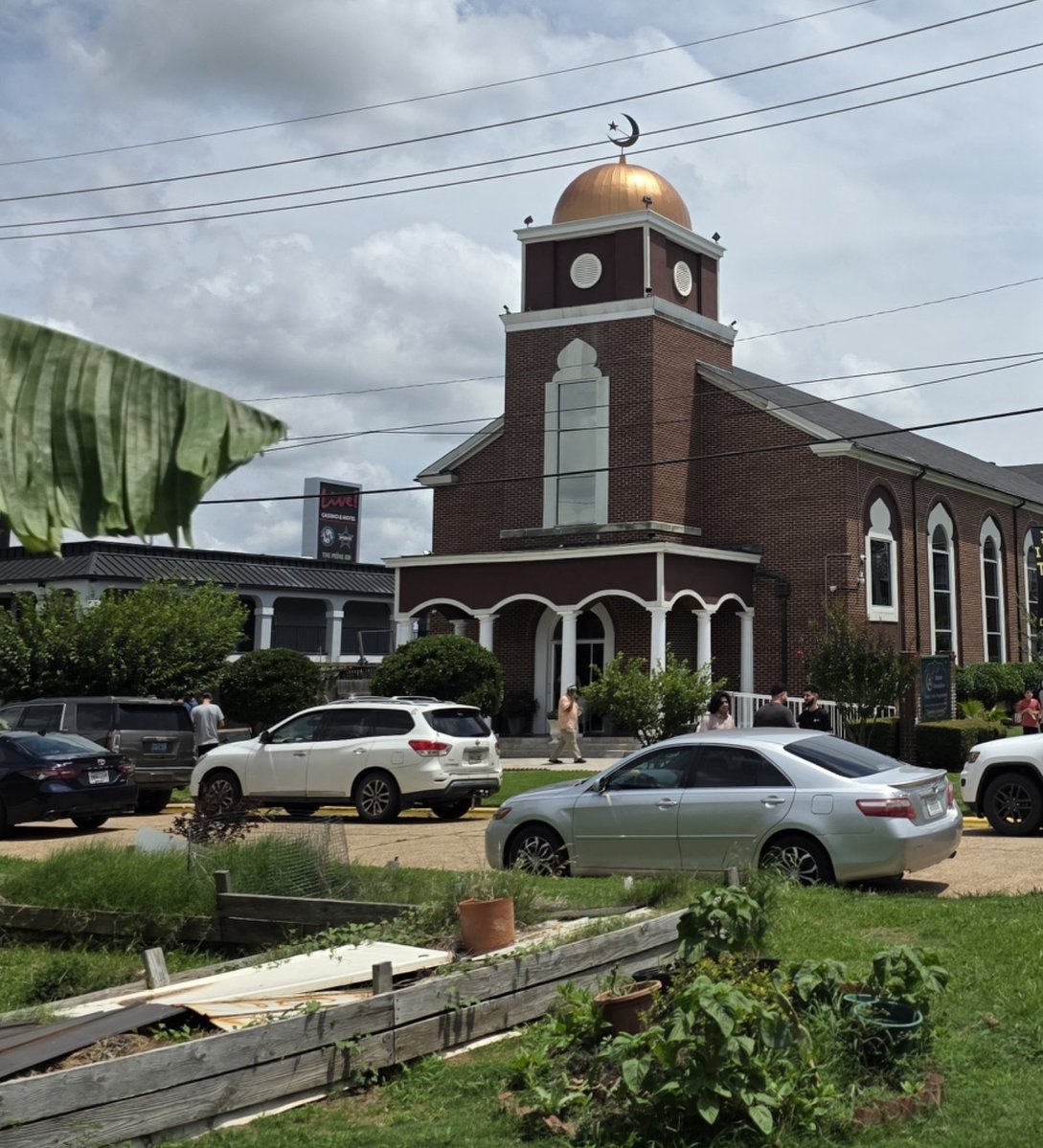 buggynite's tweet photo. @vult_dues Cant be too cooked when abonded churches are becoming mosques https://t.co/uMoo97JwQ7