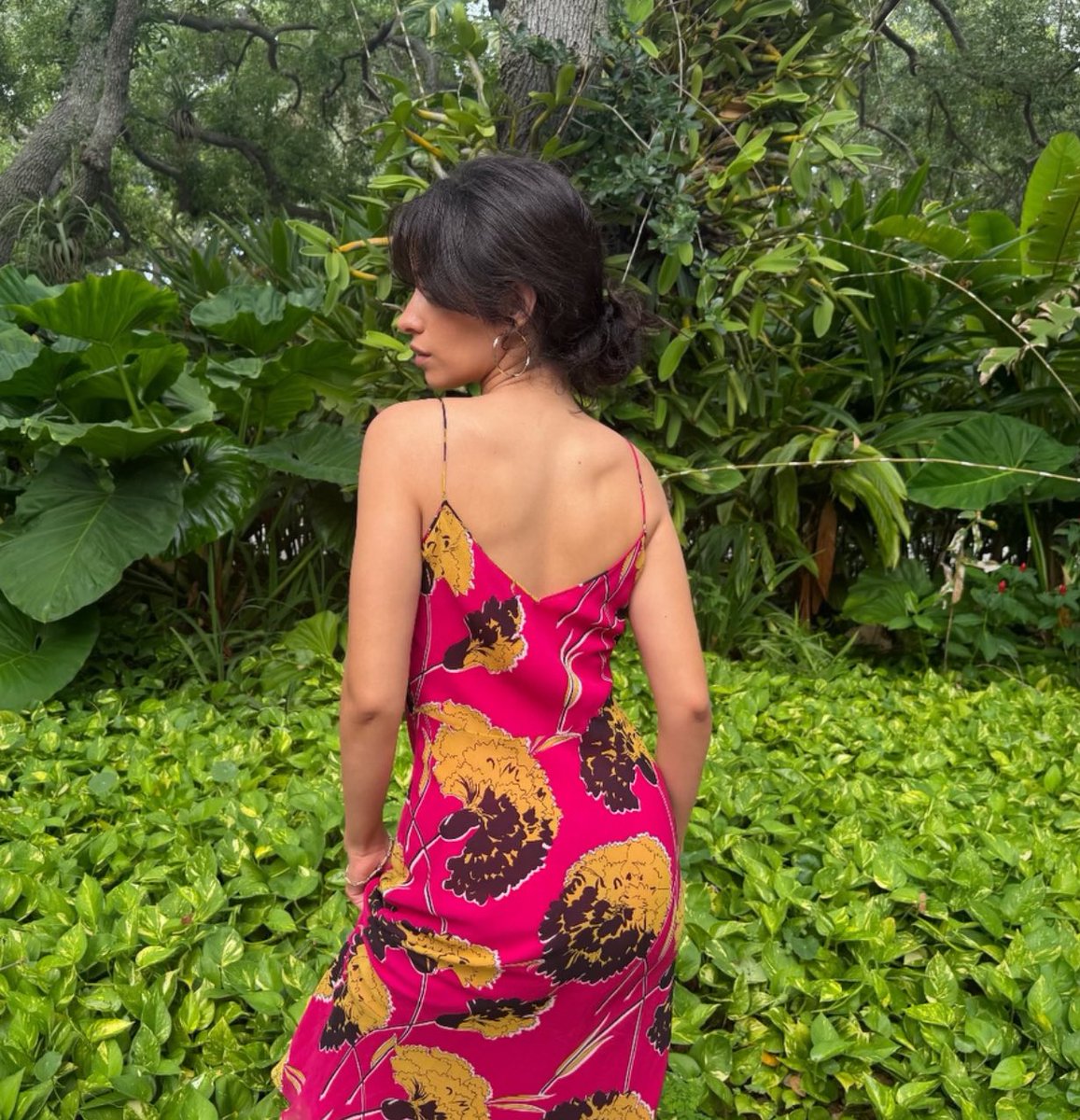 _inmusic_'s tweet photo. Camila Cabello looks beautiful in new photos. https://t.co/oKQxN9G29v