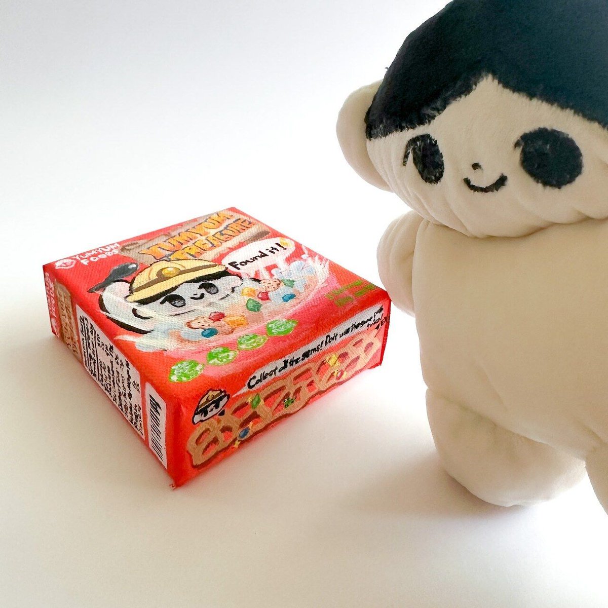コミティアで買っていただいたキャンバス🥣 側面はこんな感じの絵柄で