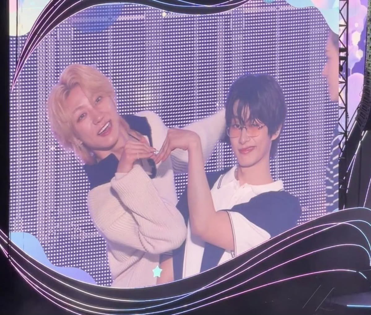 mniwonu's tweet photo. happy the8 of jun to those who celebrate ♡ https://t.co/FE9zaKkT3x