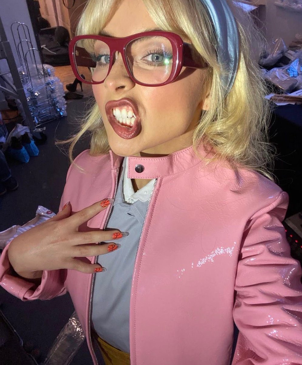 maddie⁷౨ৎ tweet media
