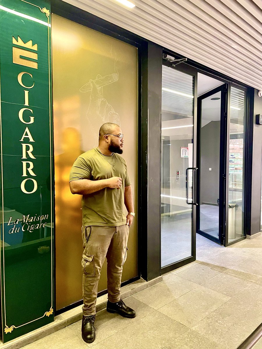 BIGDYNAMITEKING's tweet photo. Tonton logros 

ENCORE DEBOUT 🎶

👉🏽 https://t.co/JWdVv4U7VO https://t.co/cXGrskRmKq